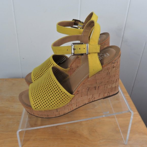 Franco Sarto Shoes Wedge Heel Size 7 - 7.5 - Picture 1 of 7